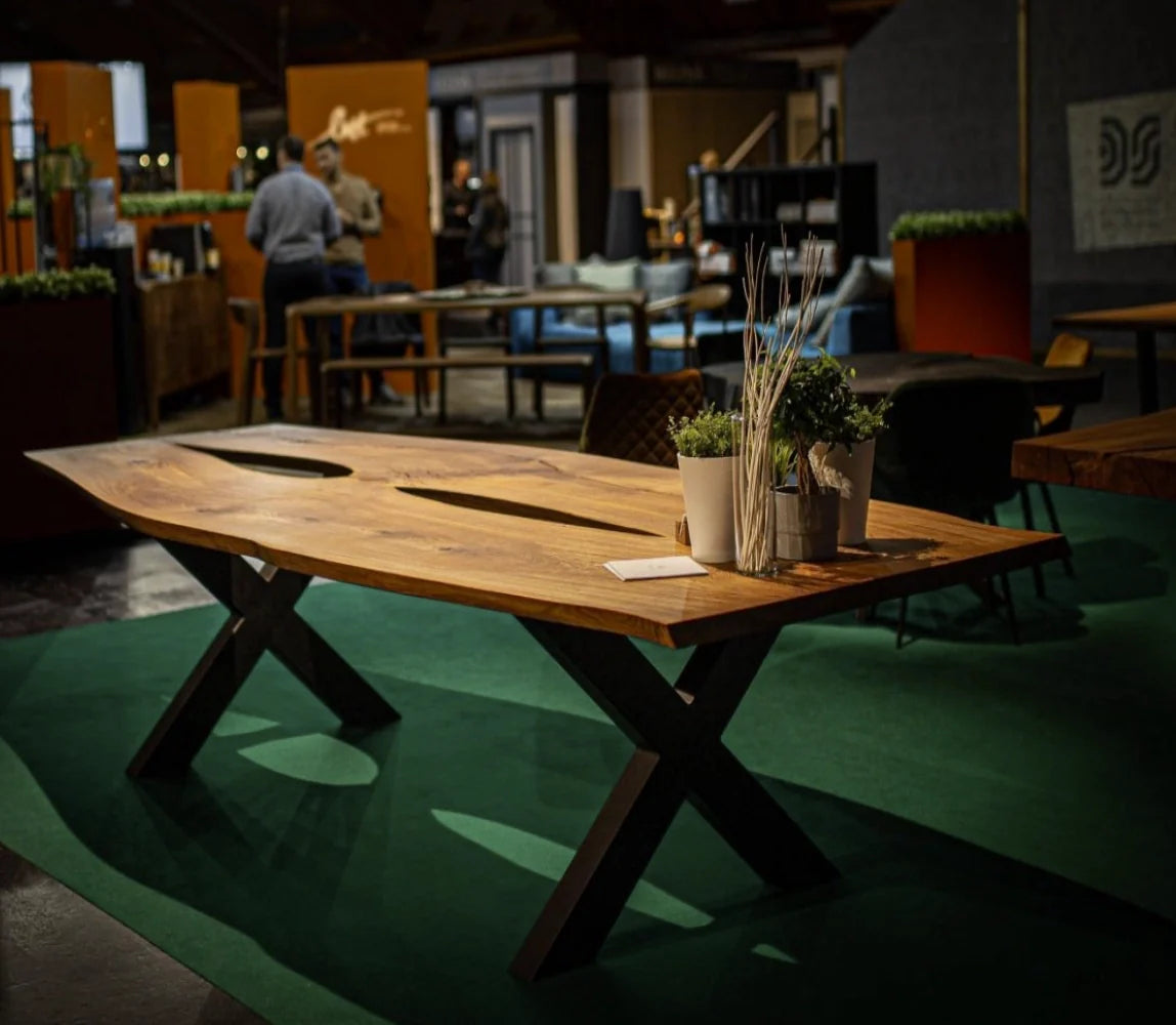 Narovski Tammilankkupöydät