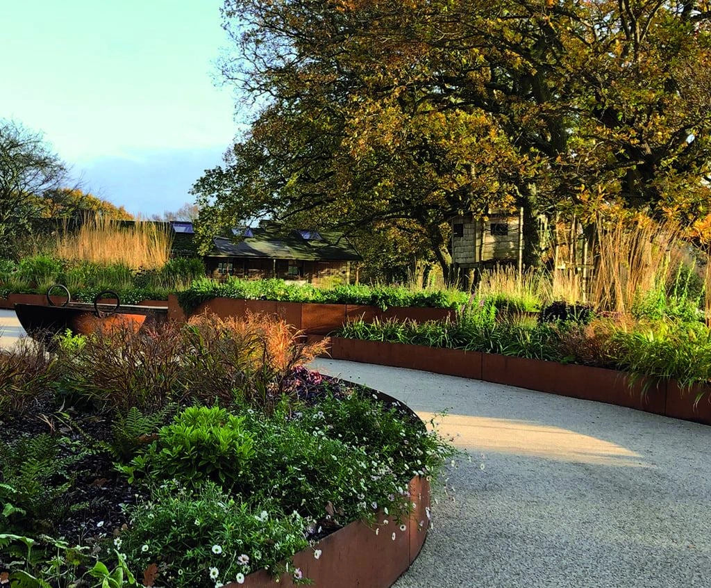 Cozo nurmikonrajaajat ja tulipaikat