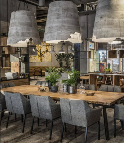 Narovski tammilankkupöydät